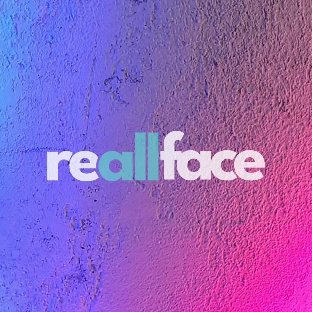 Reallface Warna Estetika
